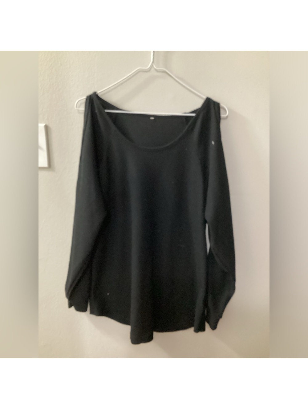 Women’s unbranded xl cold shoulder long sleeve blouse in black Tote7